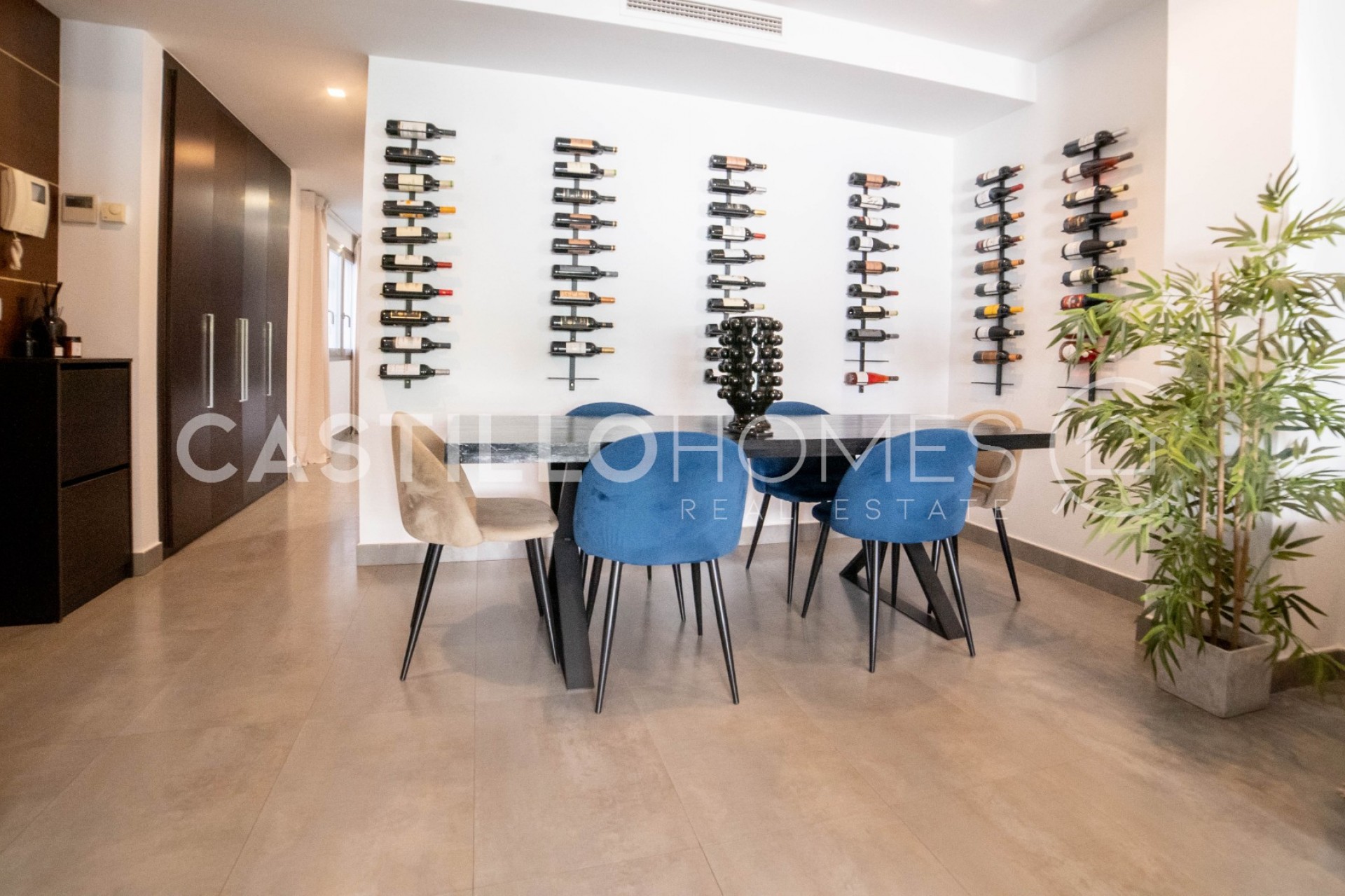 Revente - Apartment -
Torrevieja - Centro