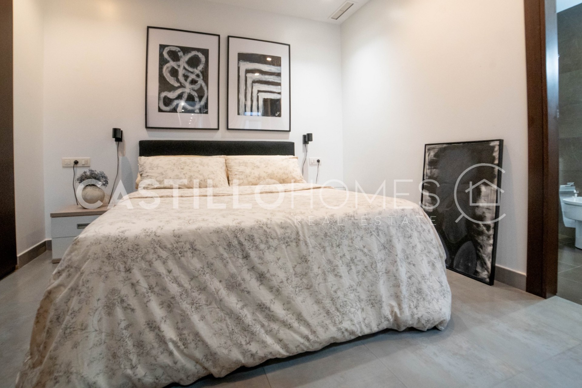 Revente - Apartment -
Torrevieja - Centro