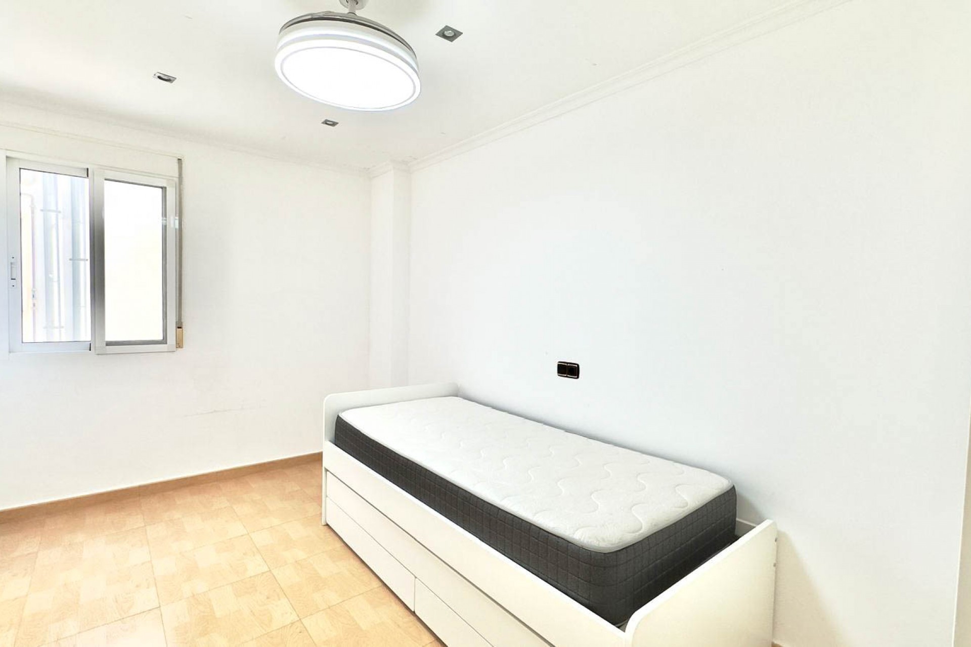 Revente - Apartment -
Torrevieja - Centro