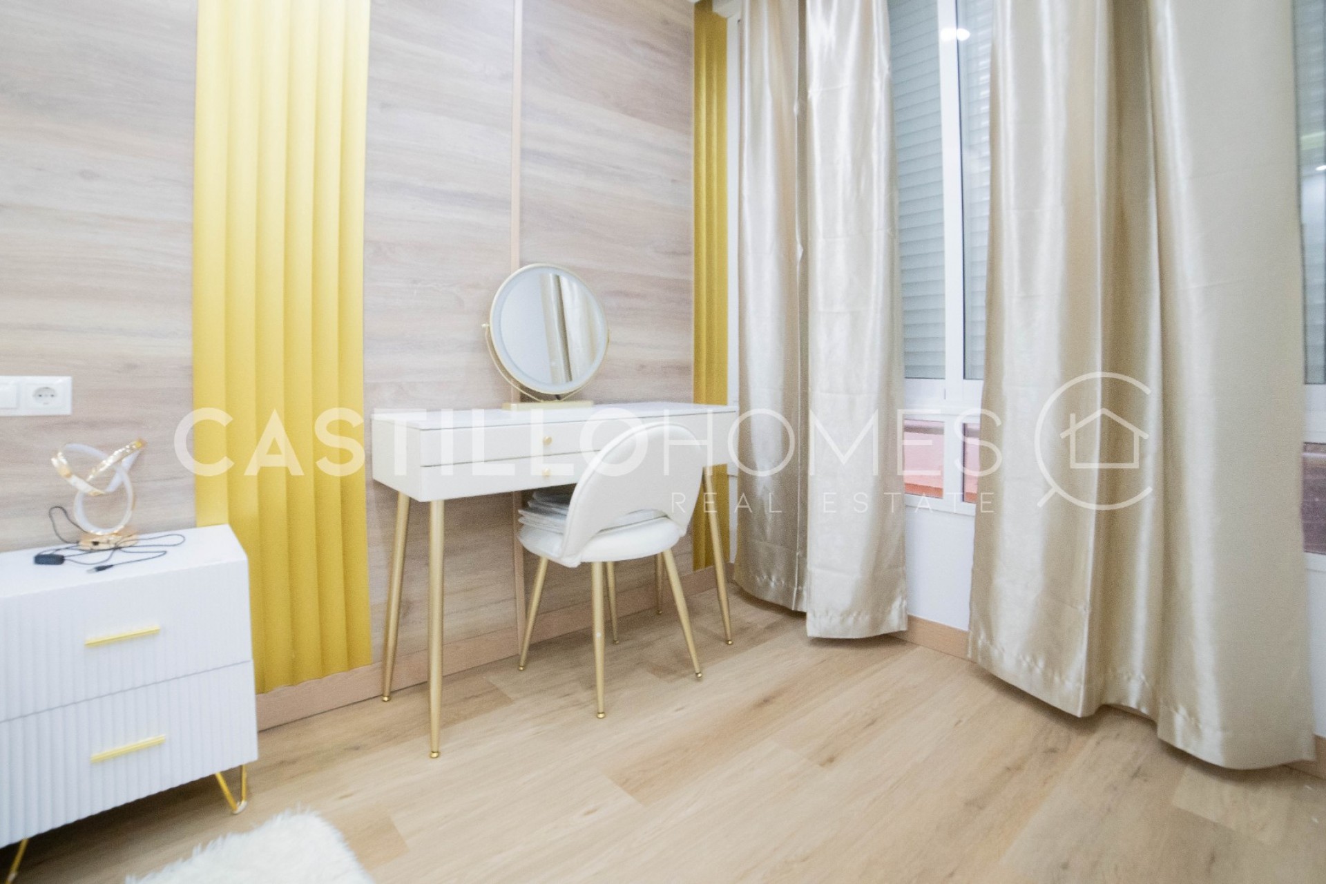 Revente - Apartment -
Torrevieja - Centro