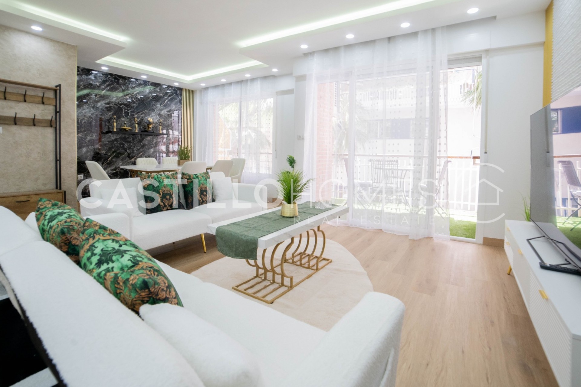 Revente - Apartment -
Torrevieja - Centro