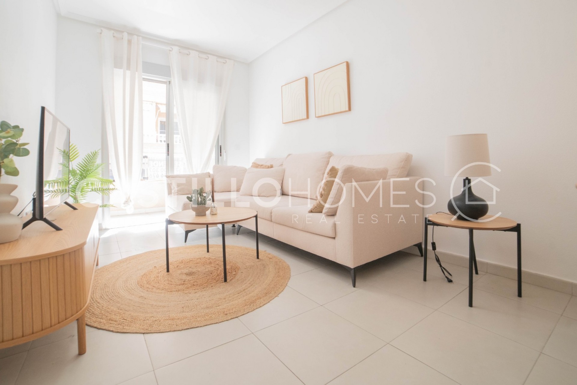 Revente - Apartment -
Torrevieja - Centro