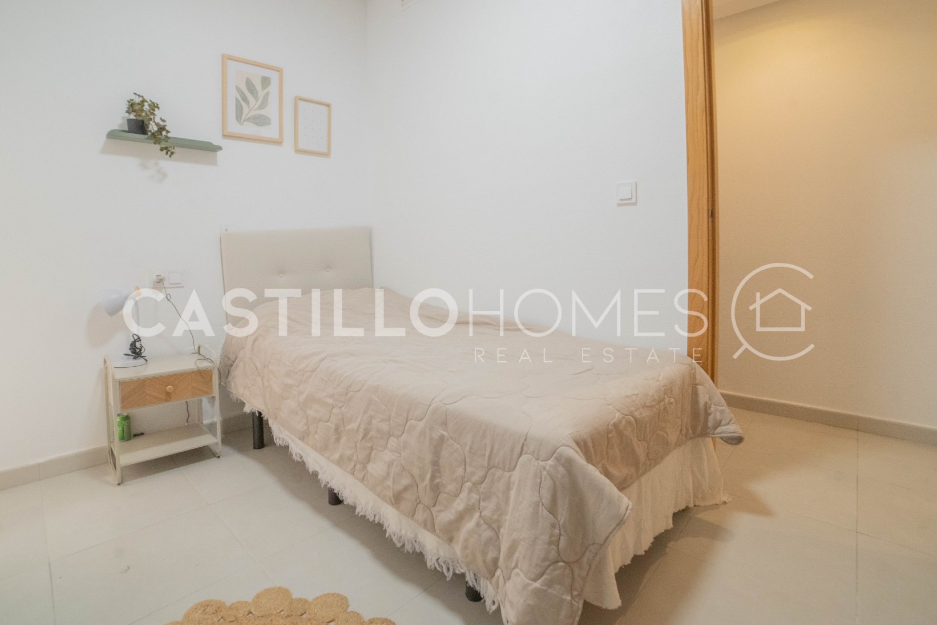 Revente - Apartment -
Torrevieja - Centro