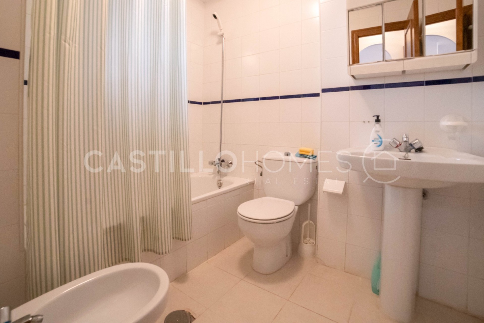 Revente - Apartment -
Torrevieja - El Acequión - Los Náufragos