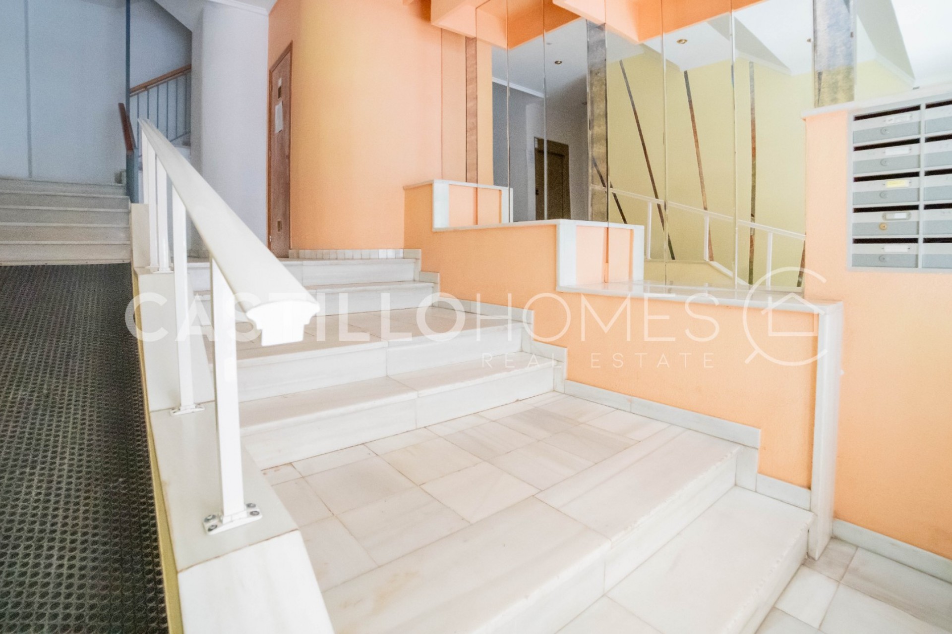 Revente - Apartment -
Torrevieja - El Acequión