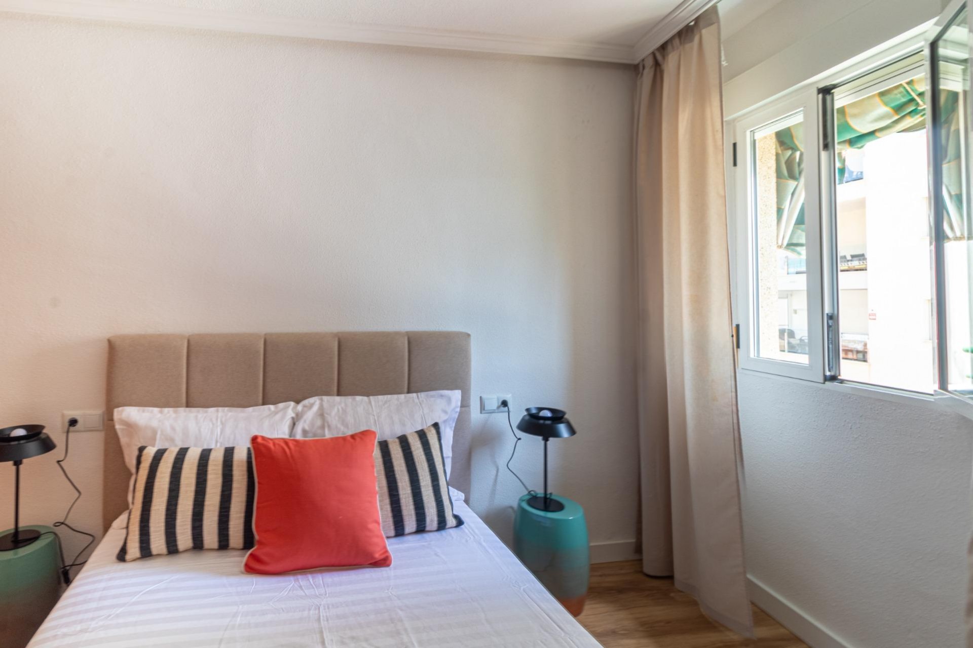 Revente - Apartment -
Torrevieja - La Mata pueblo