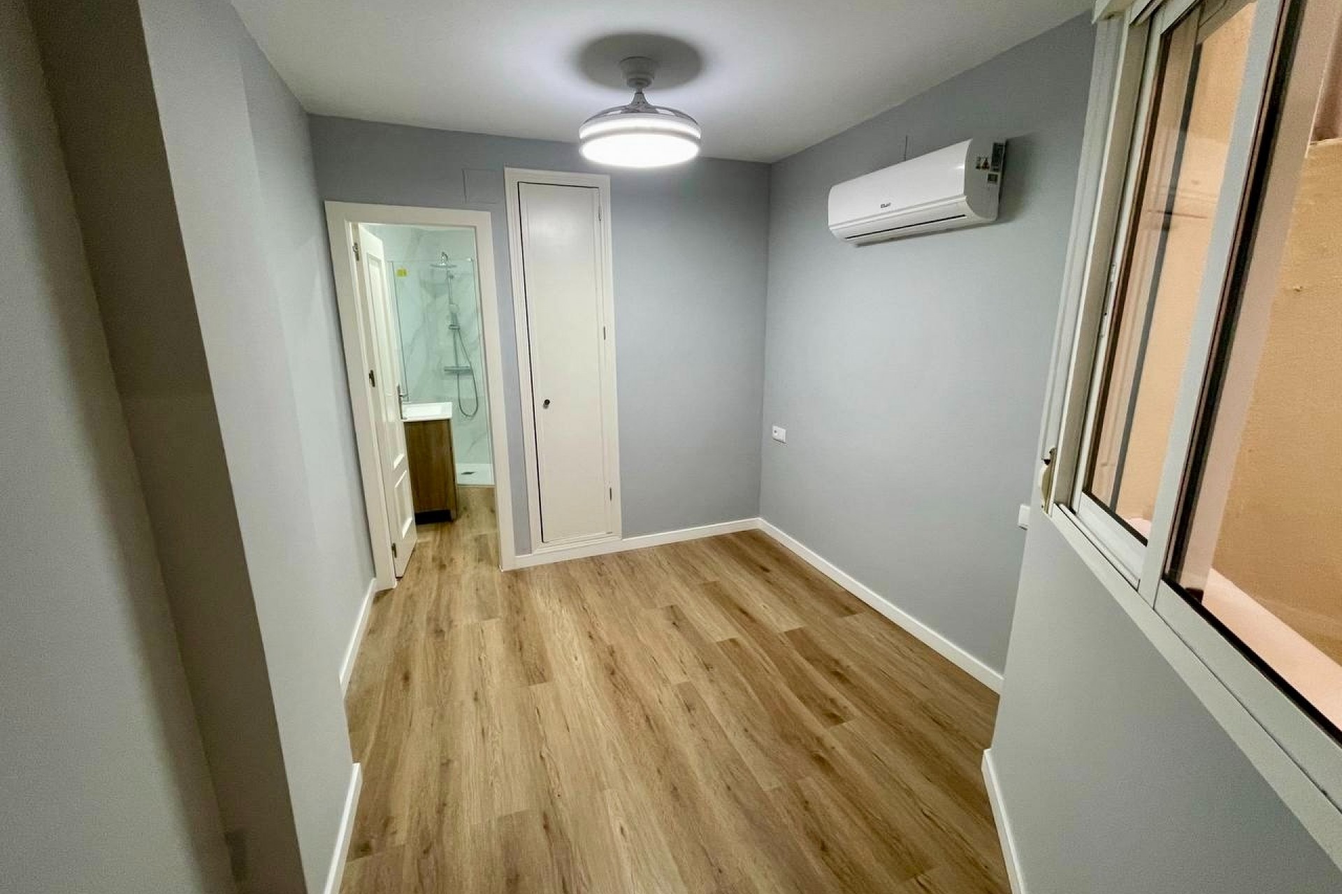 Revente - Apartment -
Torrevieja - La Mata