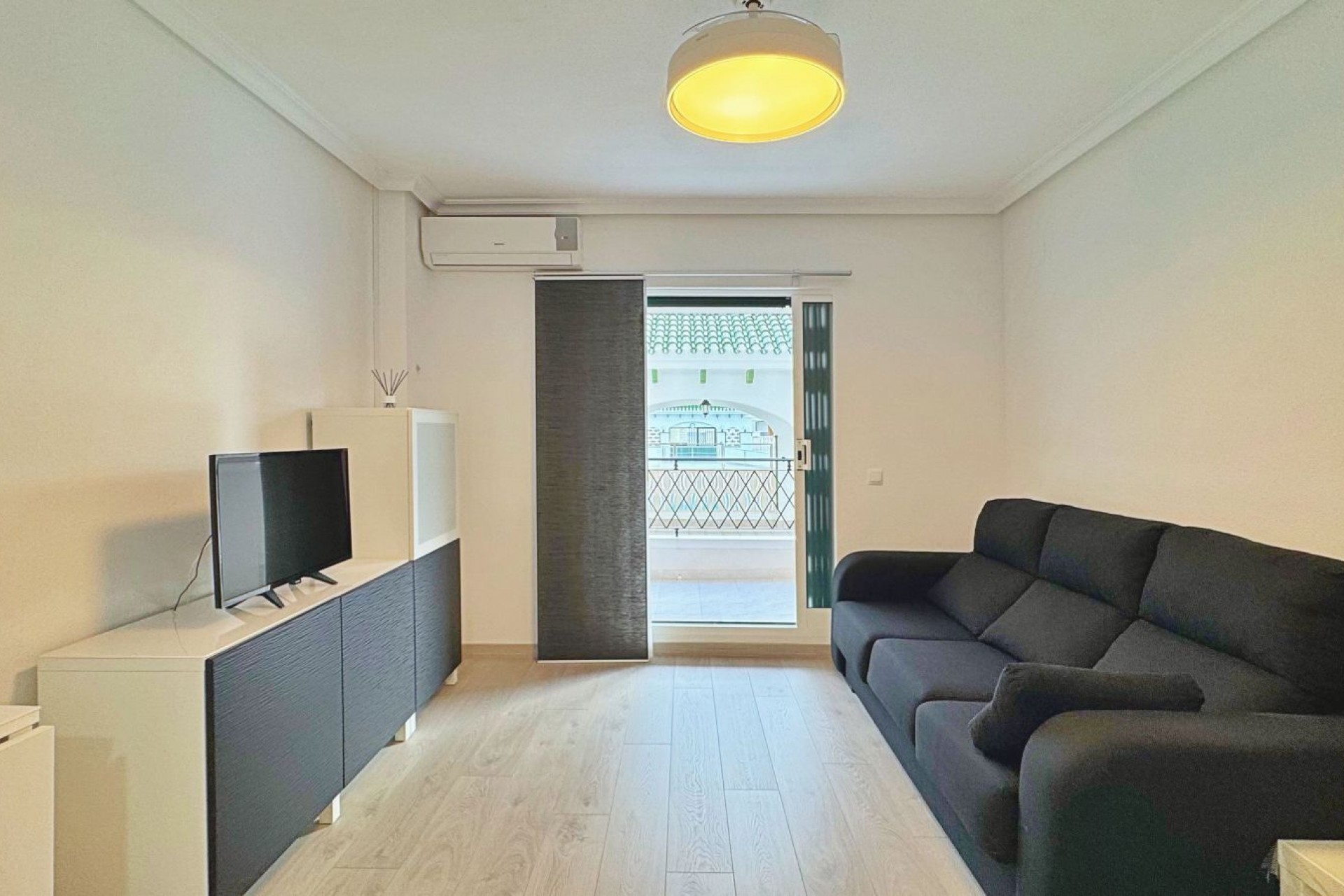 Revente - Apartment -
Torrevieja - La Mata