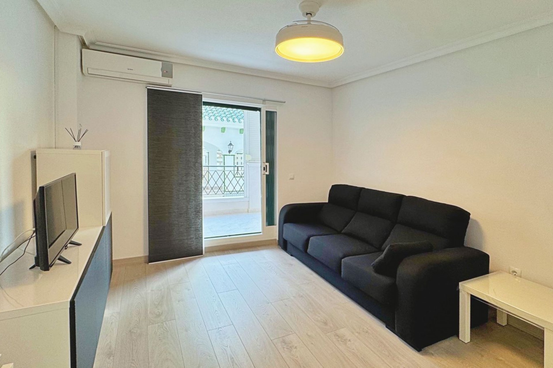 Revente - Apartment -
Torrevieja - La Mata