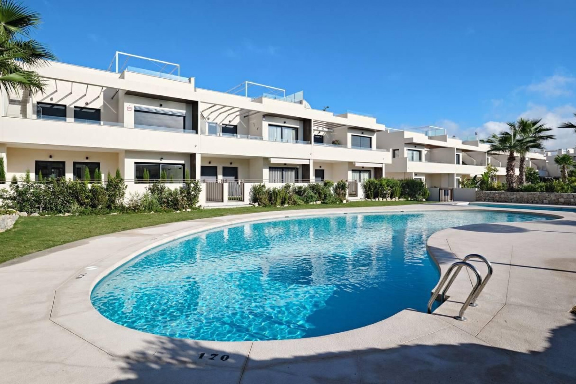 Revente - Apartment -
Torrevieja - La veleta