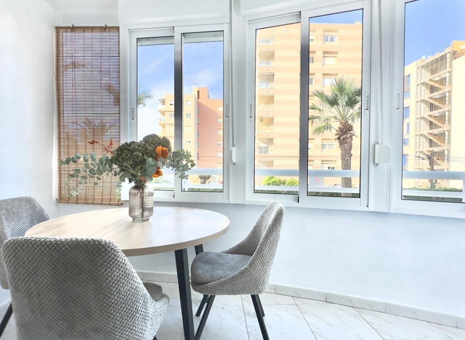 Revente - Apartment -
Torrevieja - Nueva Torrevieja - Aguas Nuevas