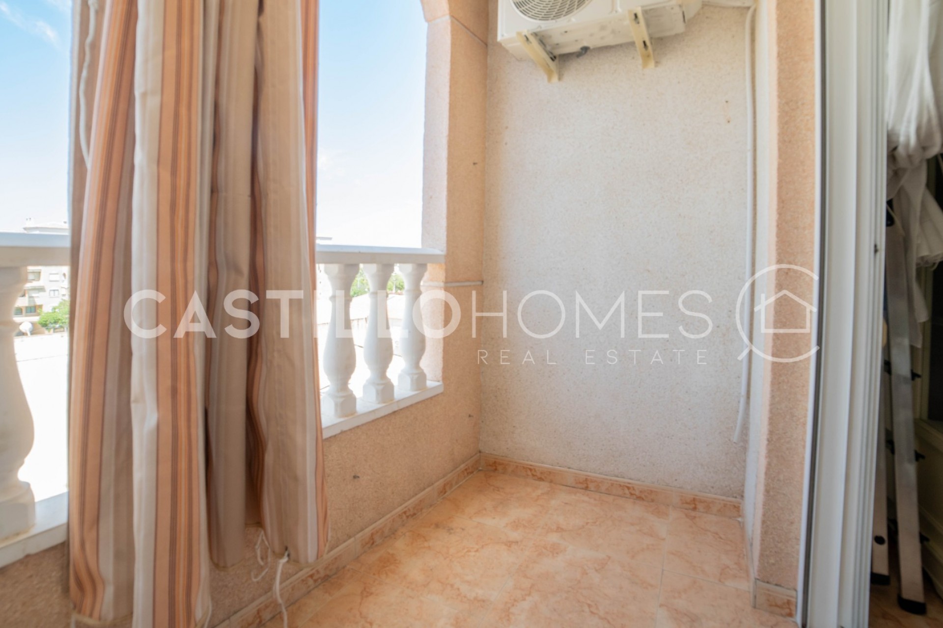 Revente - Apartment -
Torrevieja - Parque de las Naciones