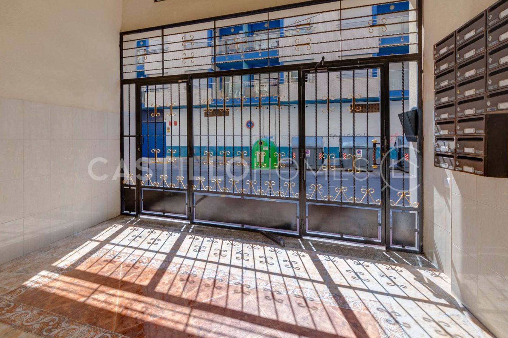Revente - Apartment -
Torrevieja - Playa de los Locos