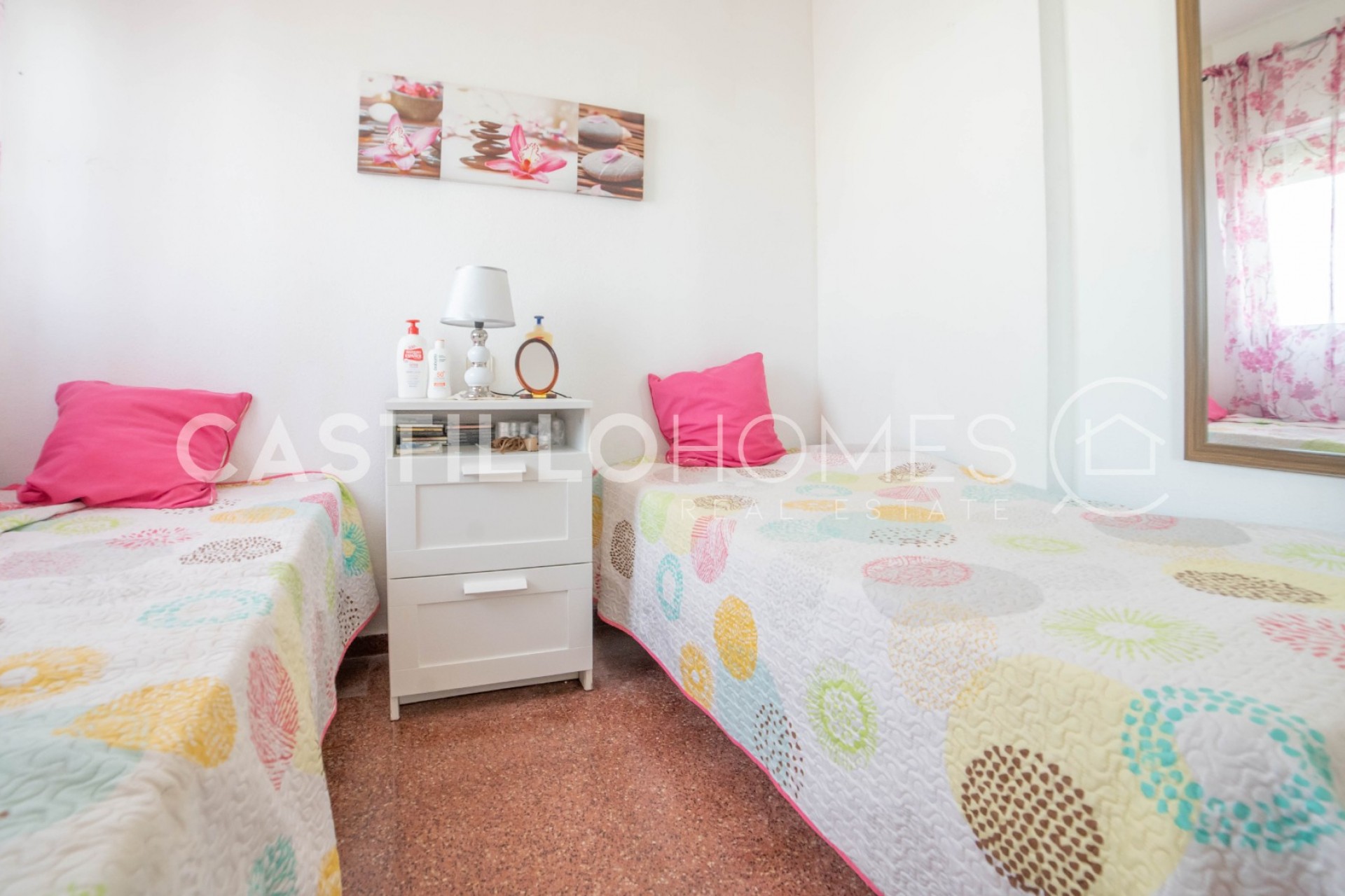 Revente - Apartment -
Torrevieja - Playa de los Locos