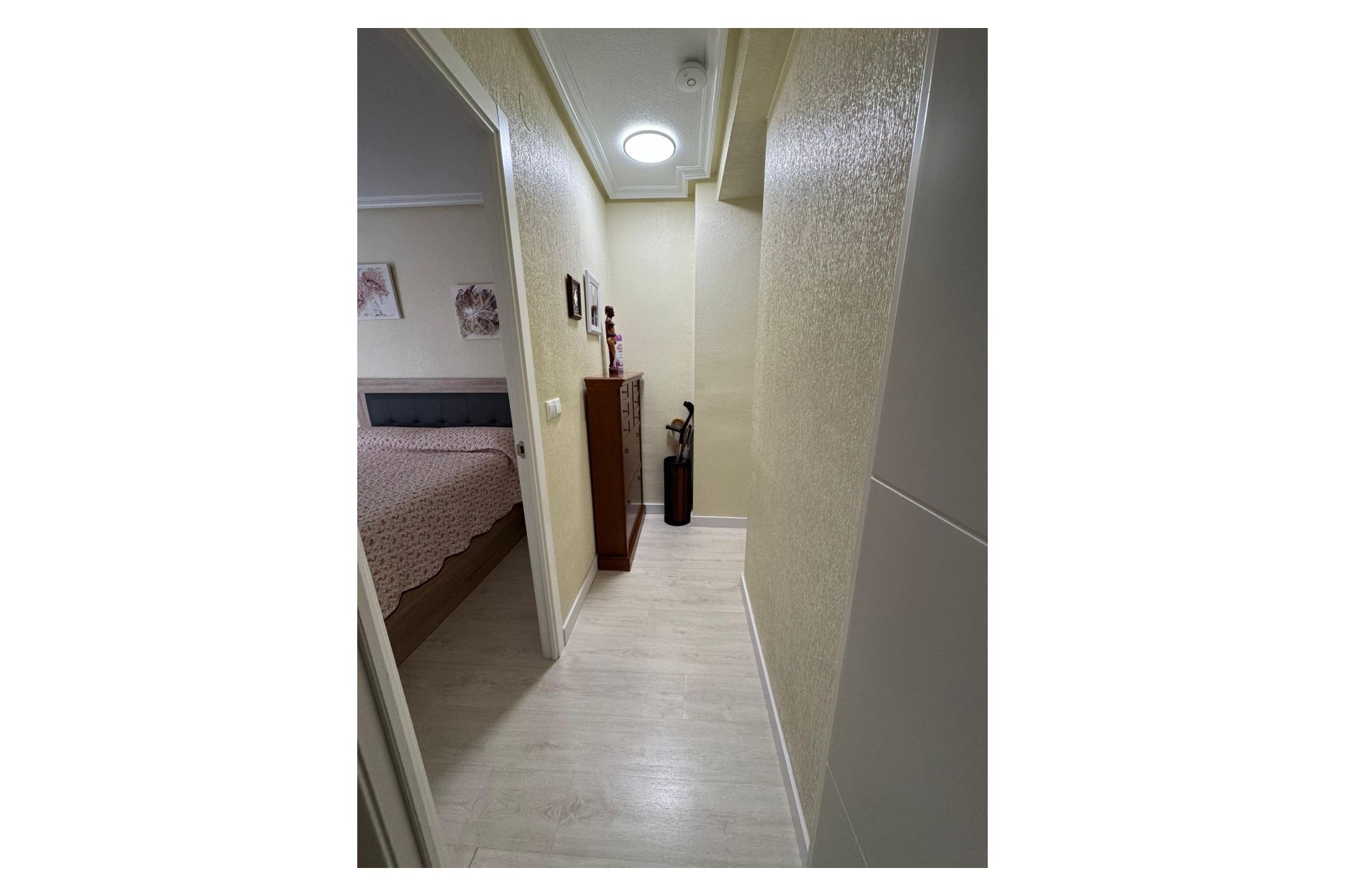 Revente - Apartment -
Torrevieja - Playa de los Locos