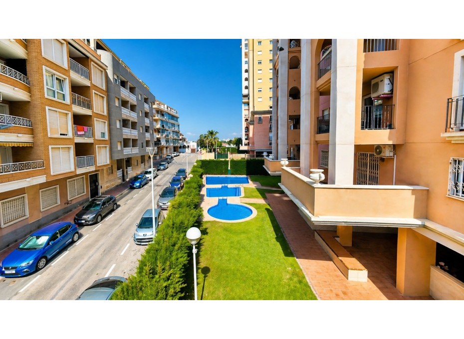 Revente - Apartment -
Torrevieja - Playa de los locos