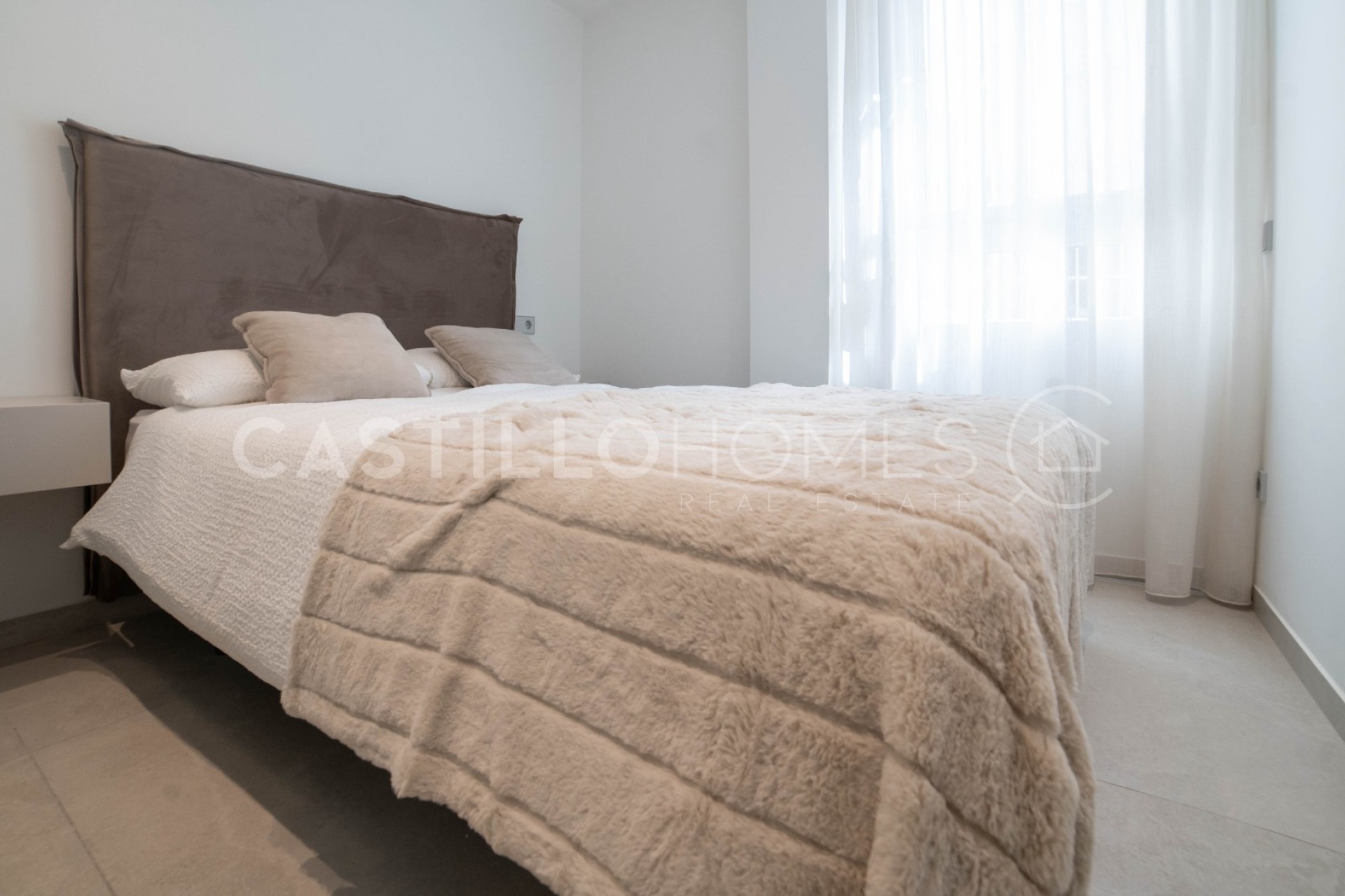 Revente - Apartment -
Torrevieja - Playa del Acequión