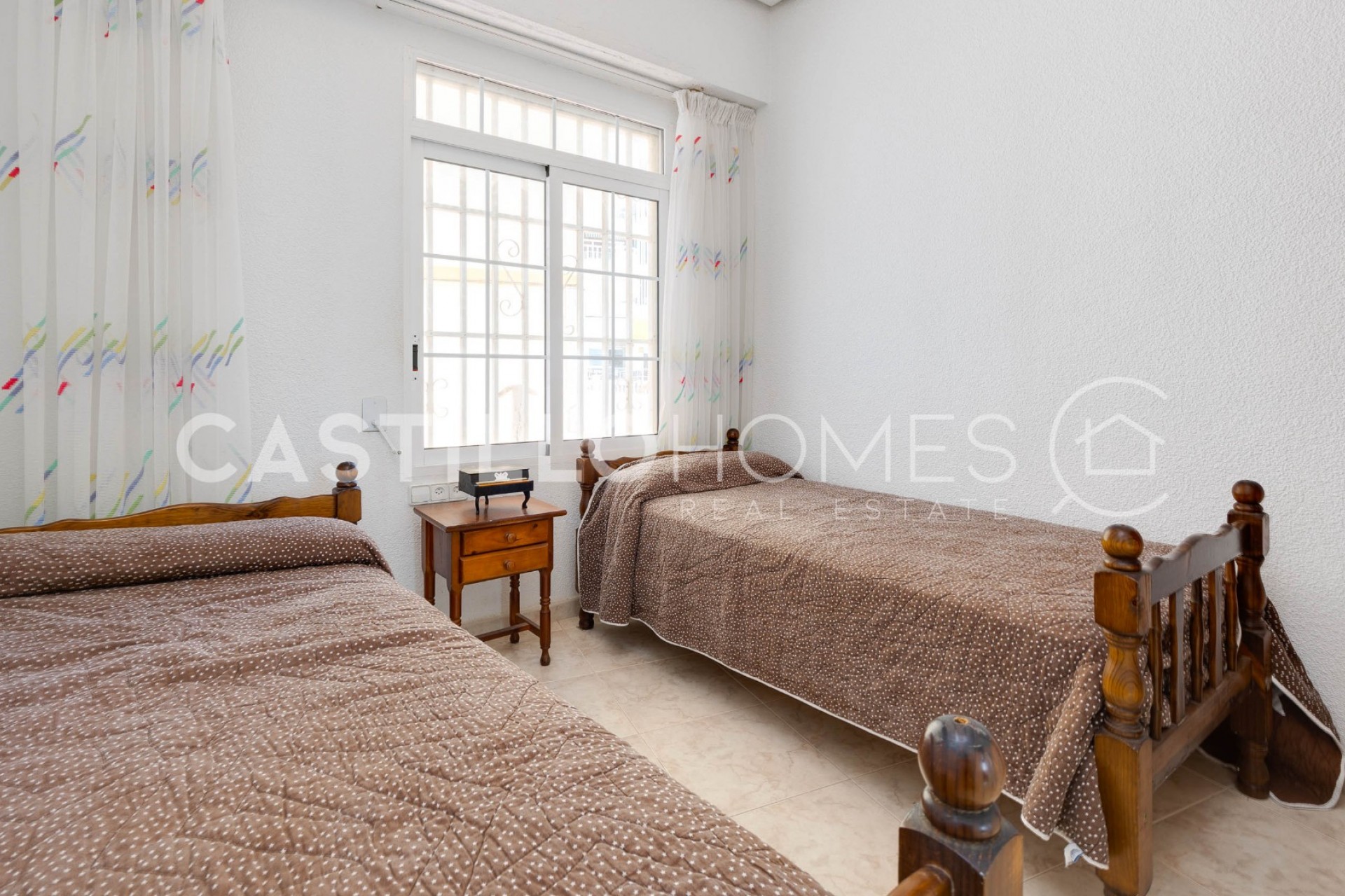 Revente - Apartment -
Torrevieja - Playa del Acequión