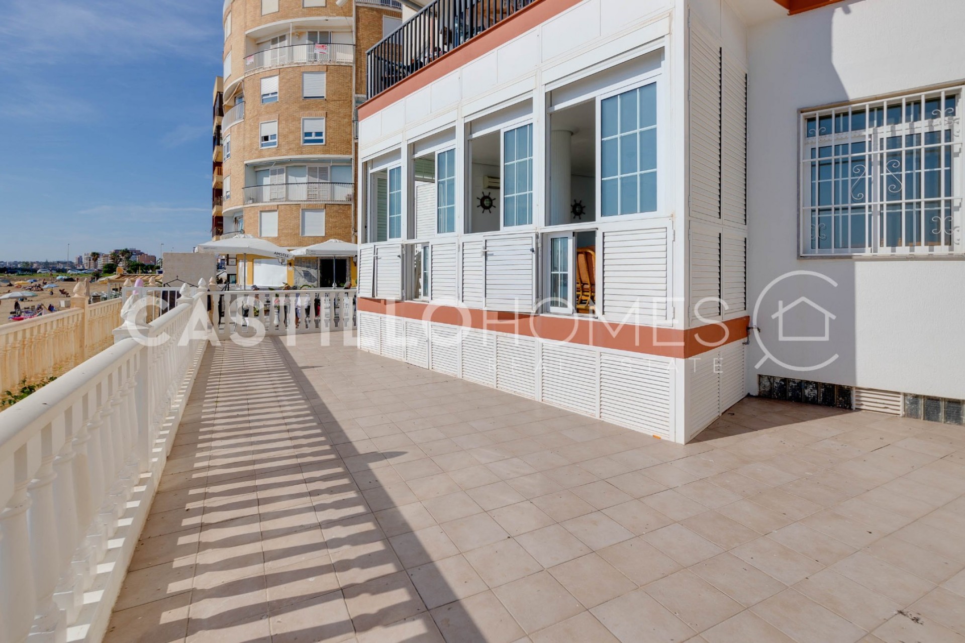 Revente - Apartment -
Torrevieja - Playa del Acequión