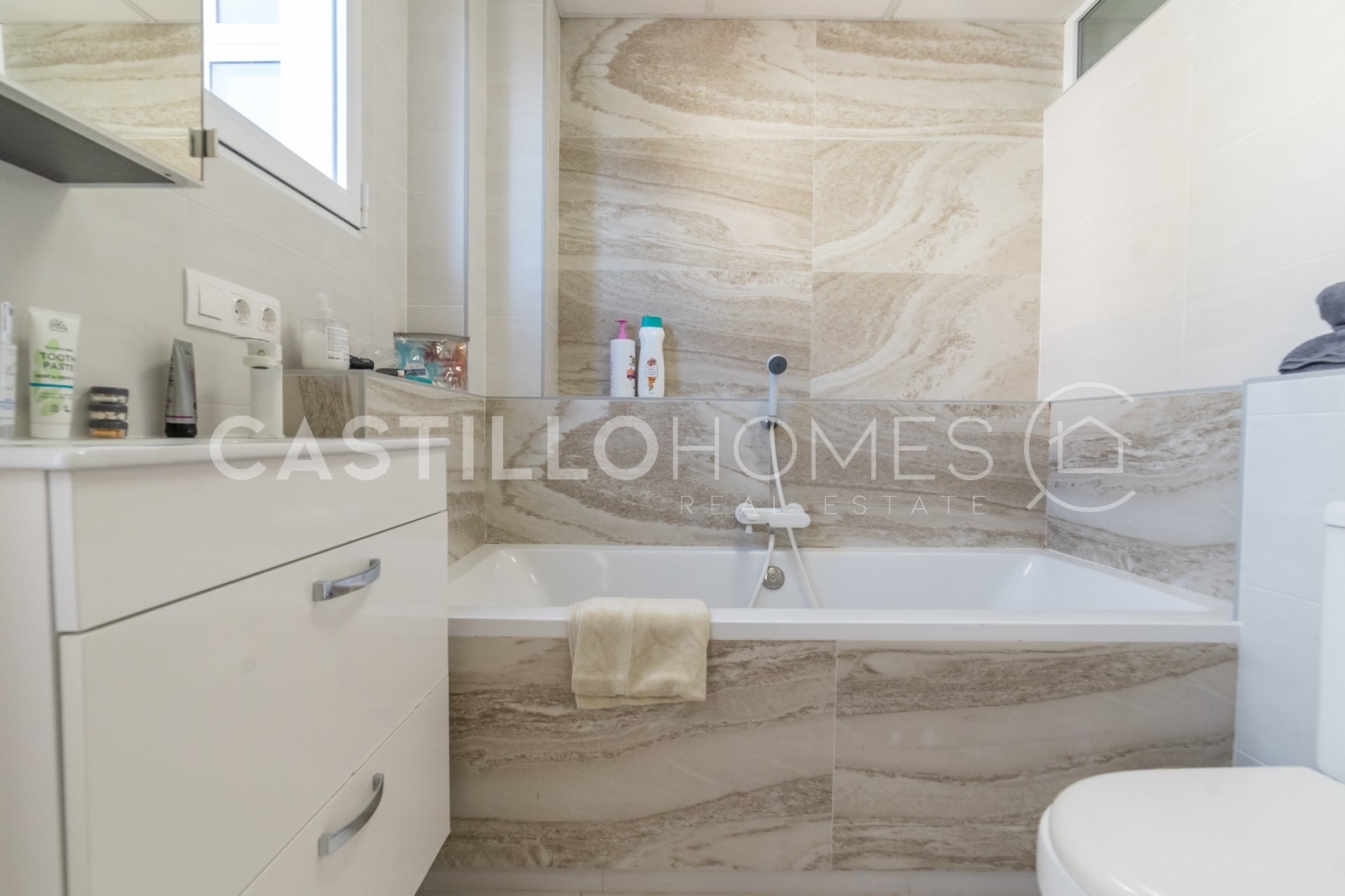 Revente - Apartment -
Torrevieja - Playa del Cura