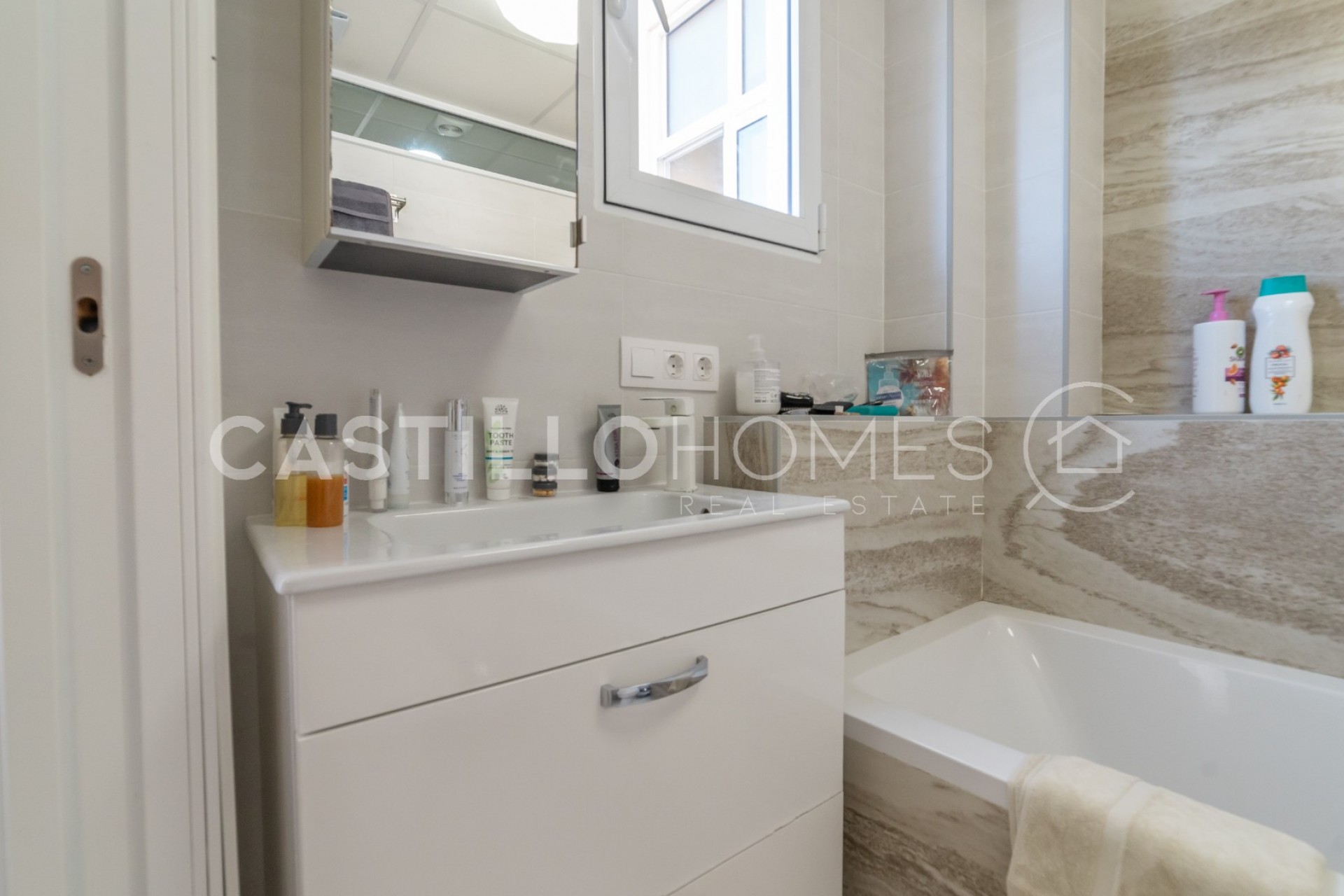 Revente - Apartment -
Torrevieja - Playa del Cura