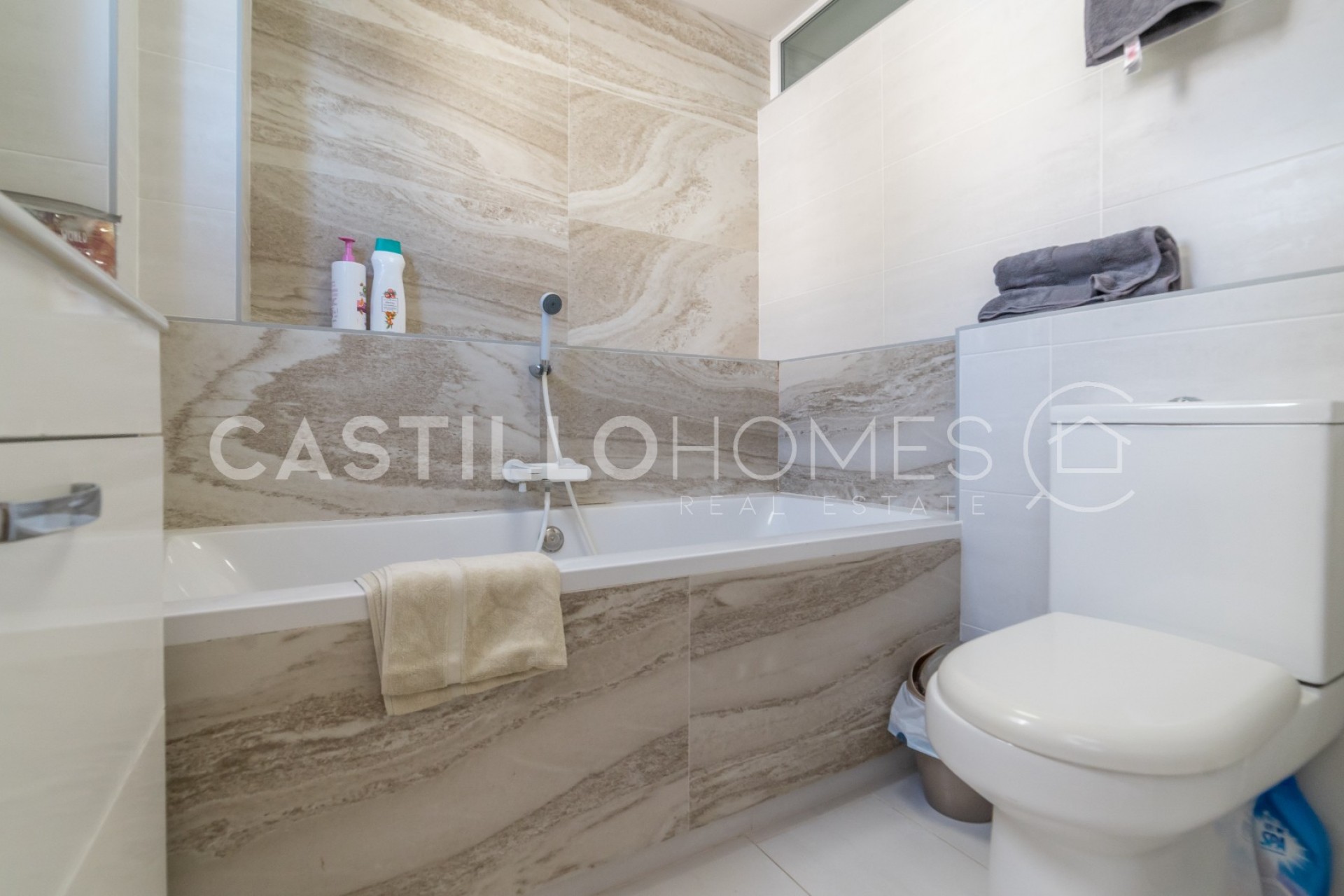 Revente - Apartment -
Torrevieja - Playa del Cura