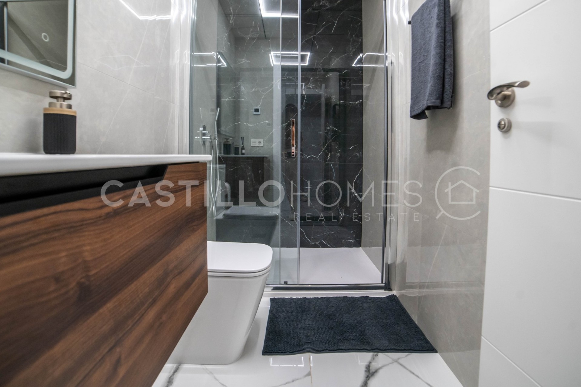 Revente - Apartment -
Torrevieja - Playa del Cura