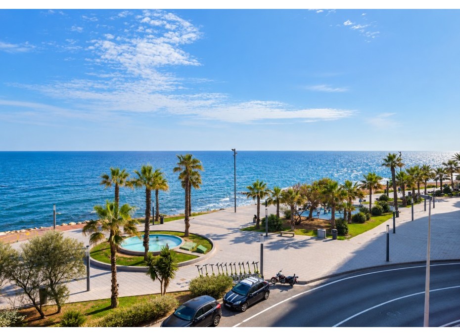 Revente - Apartment -
Torrevieja - Playa del Cura