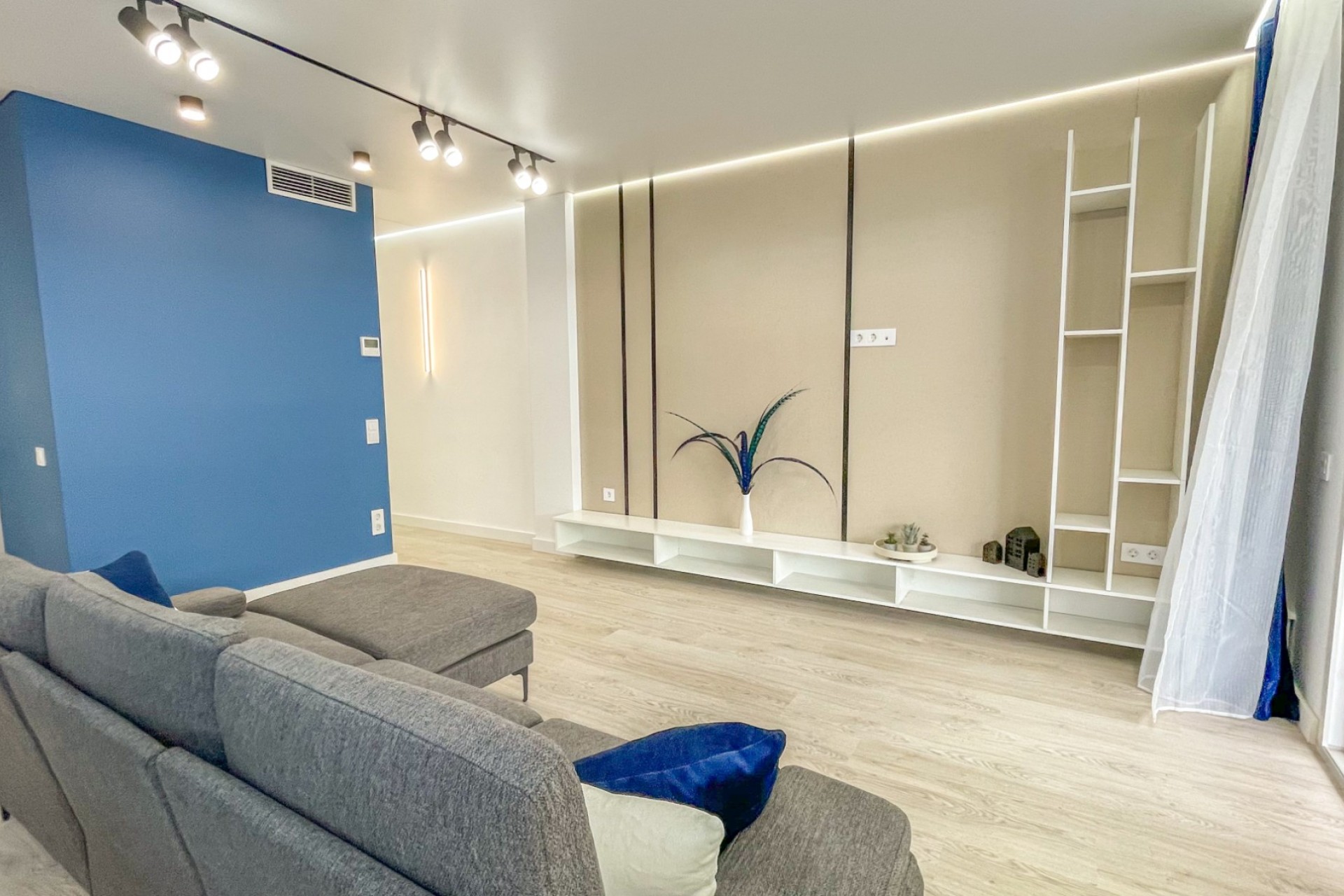 Revente - Apartment -
Torrevieja - Playa Los Naufragos