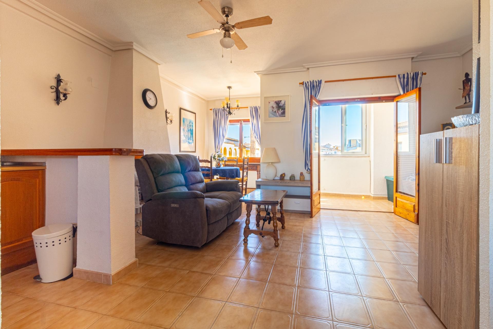 Revente - Apartment -
Torrevieja - Punta prima