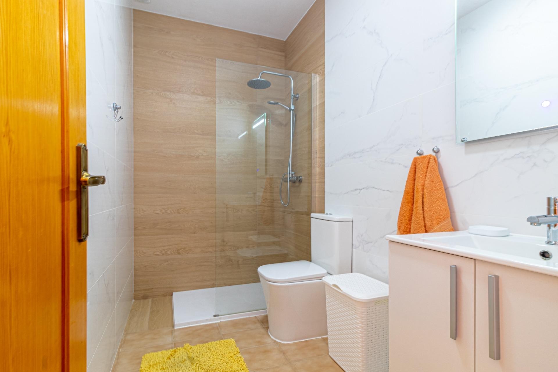 Revente - Apartment -
Torrevieja - Punta prima