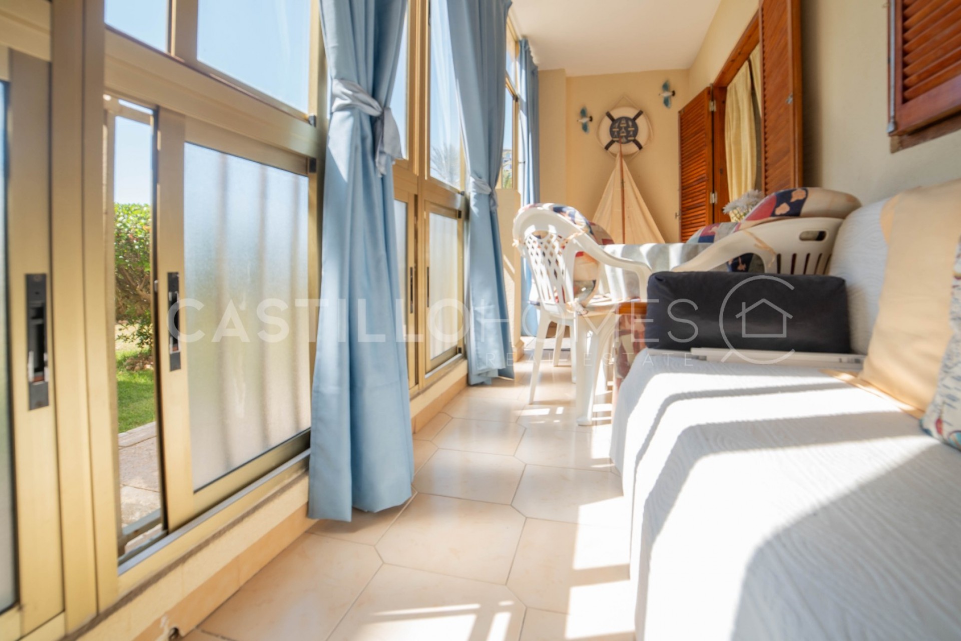 Revente - Apartment -
Torrevieja - Punta prima