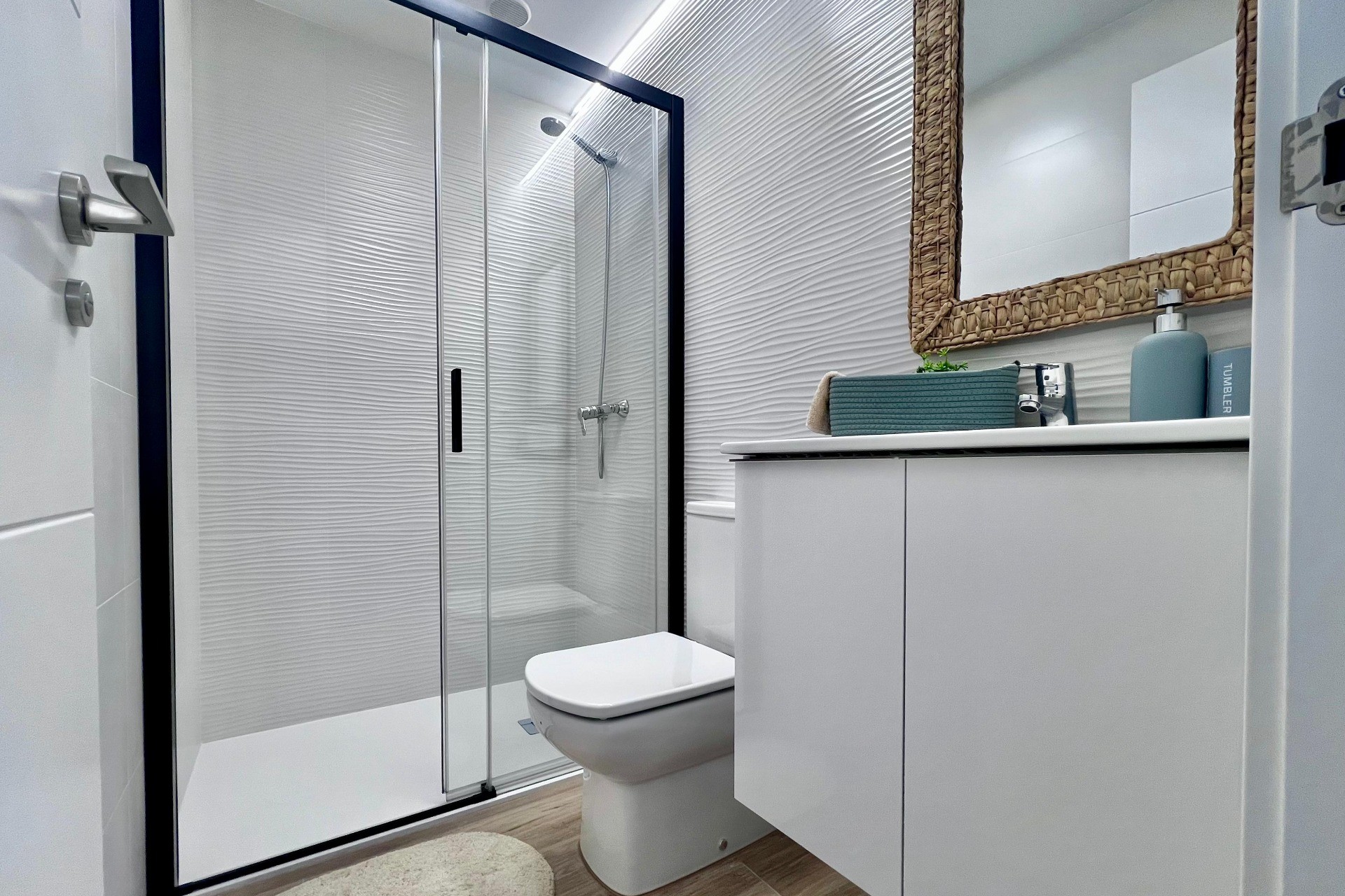 Revente - Apartment -
Torrevieja - Punta prima