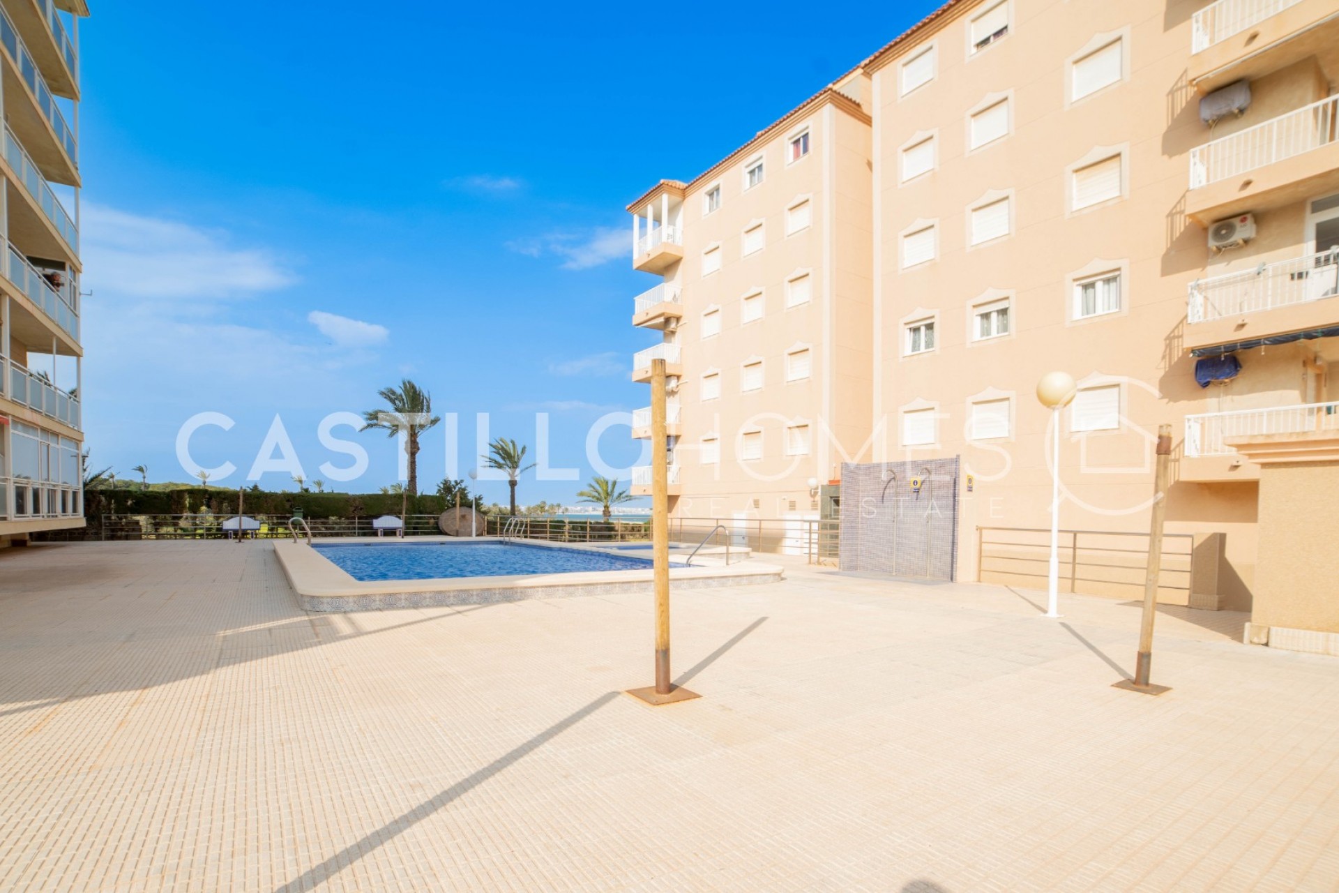 Revente - Apartment -
Torrevieja - Punta prima