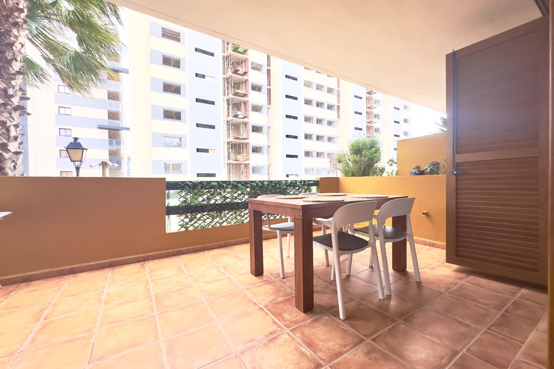 Revente - Apartment -
Torrevieja - Punta prima