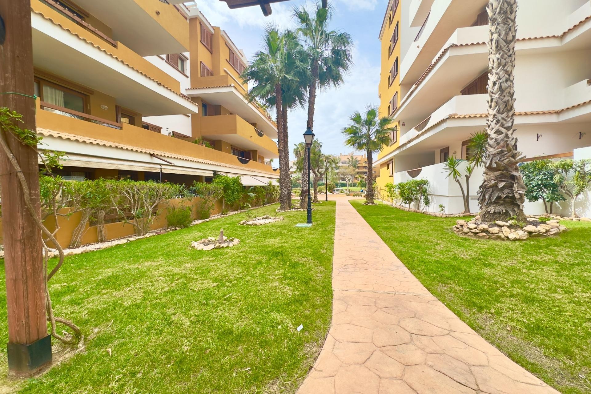 Revente - Apartment -
Torrevieja - Punta prima