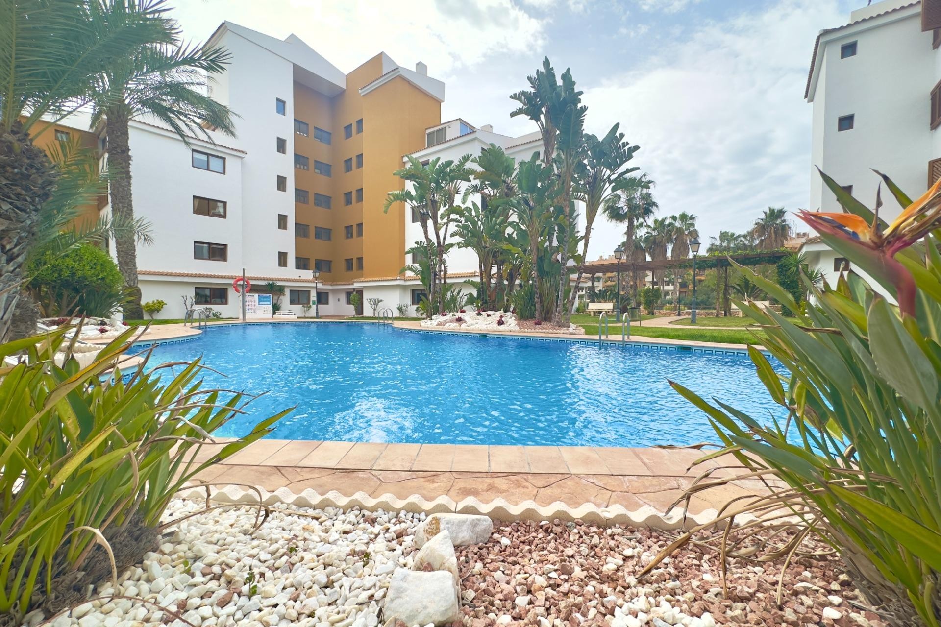 Revente - Apartment -
Torrevieja - Punta prima