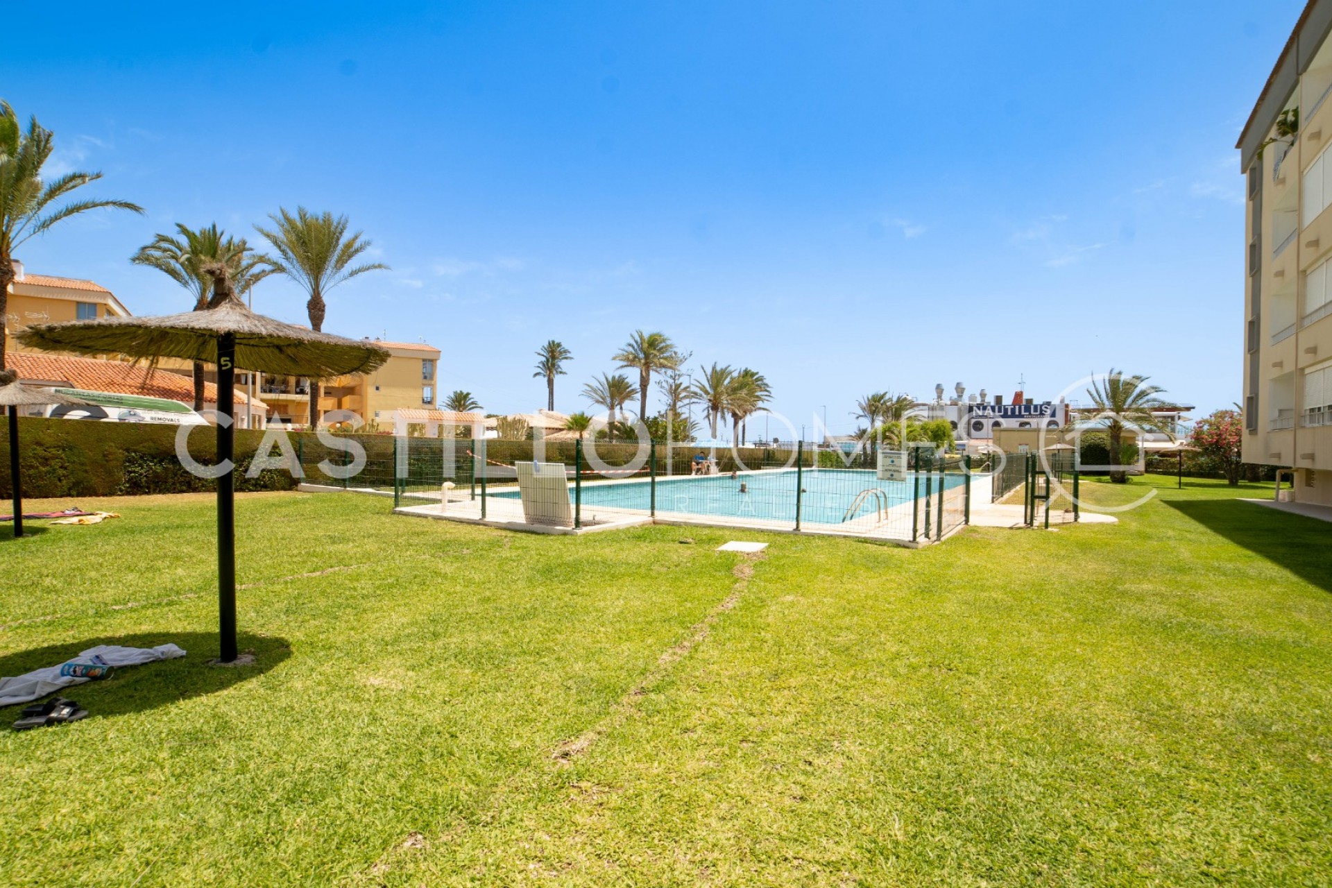Revente - Apartment -
Torrevieja - Punta prima