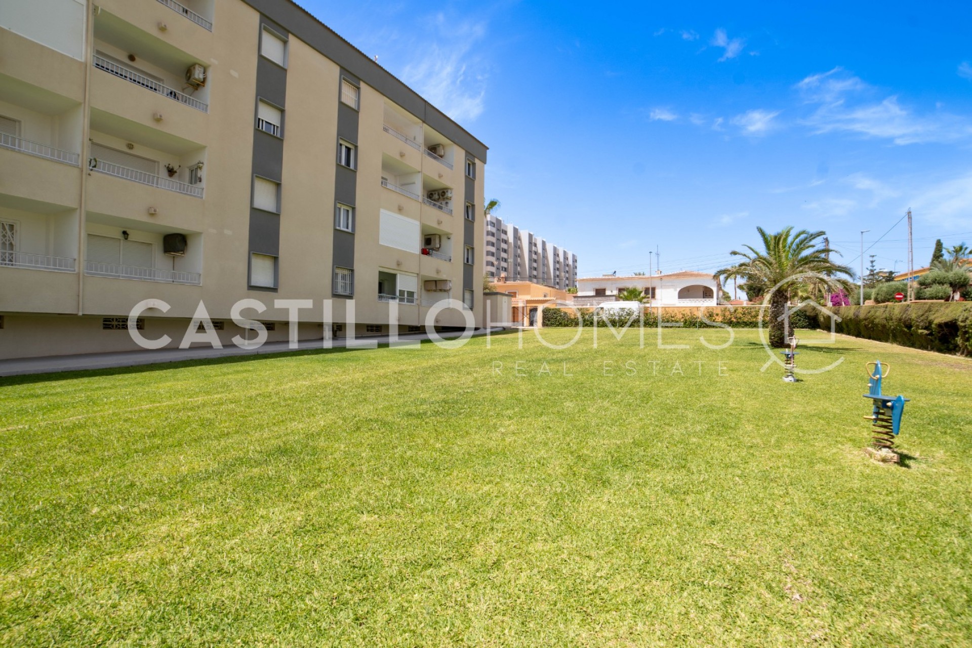Revente - Apartment -
Torrevieja - Punta prima