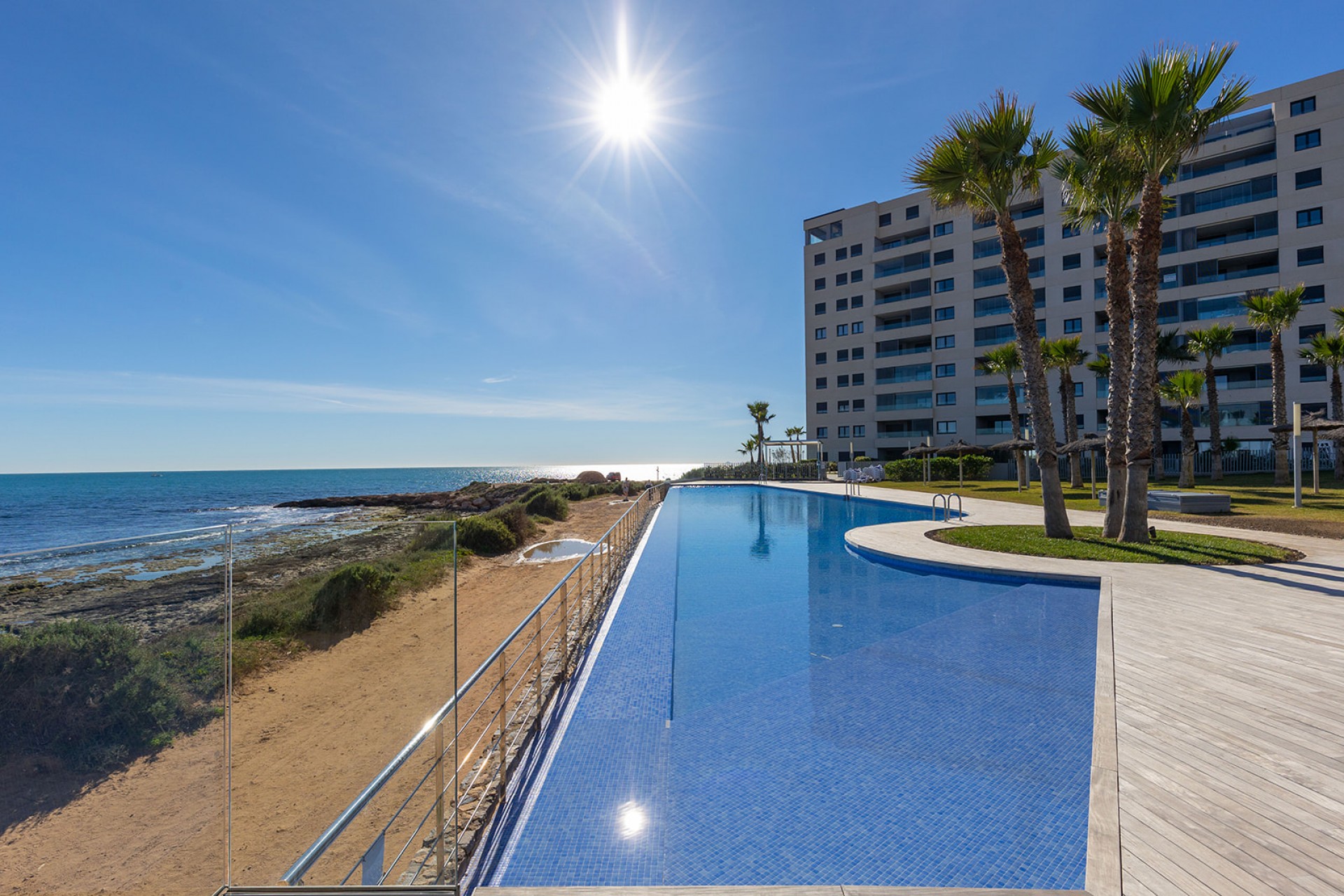 Revente - Apartment -
Torrevieja - Punta prima