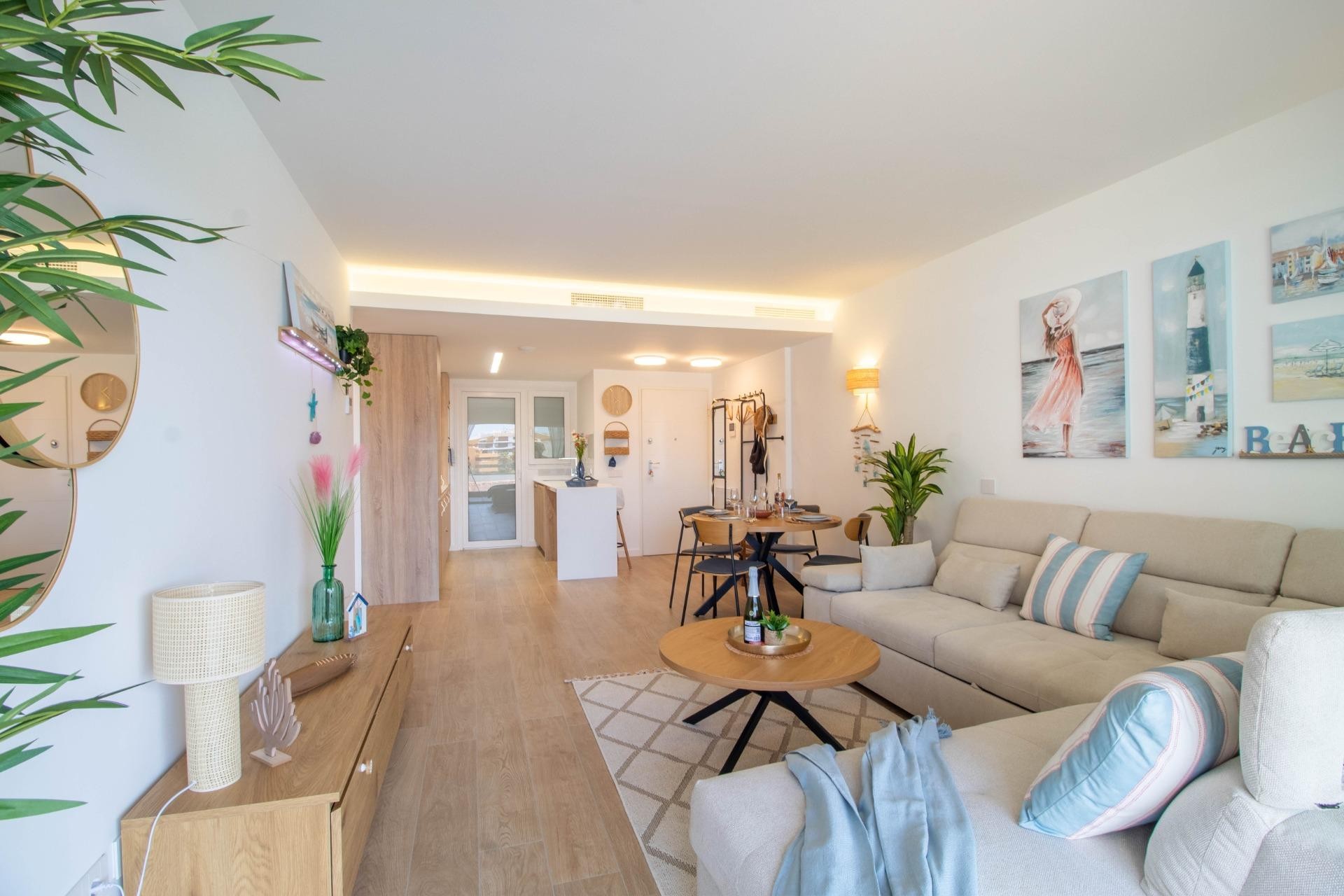 Revente - Apartment -
Torrevieja - Punta prima