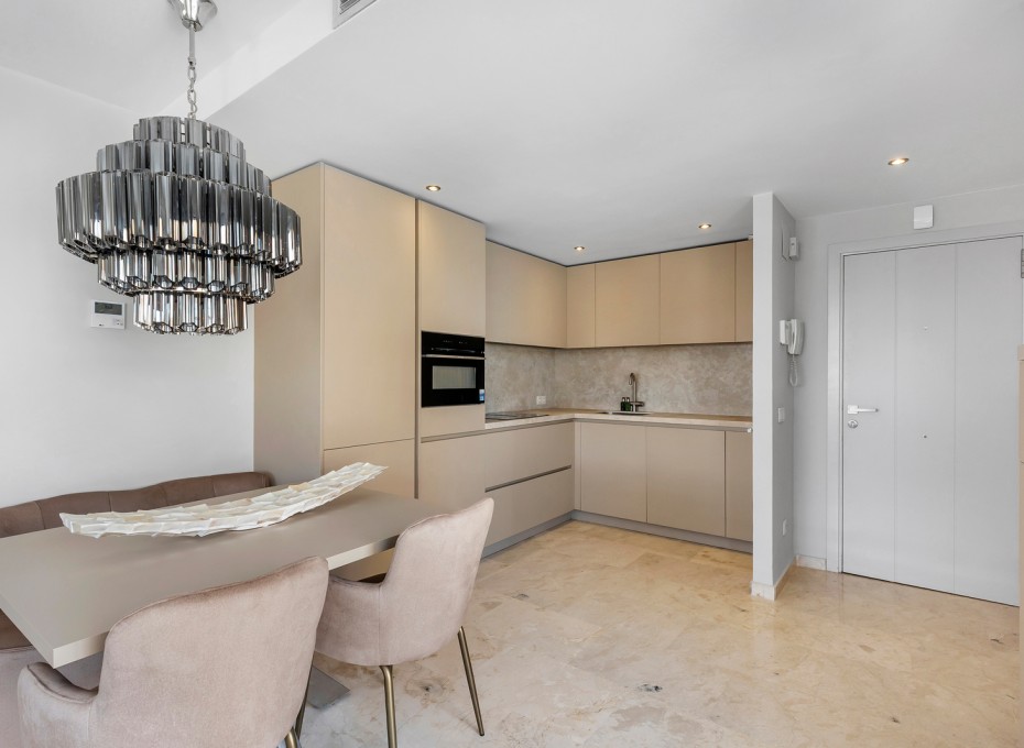 Revente - Apartment -
Torrevieja - Punta prima