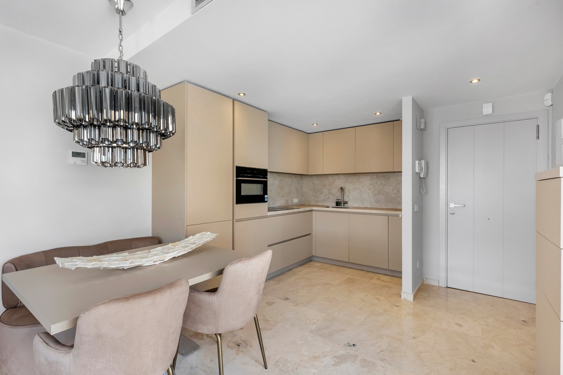 Revente - Apartment -
Torrevieja - Punta prima
