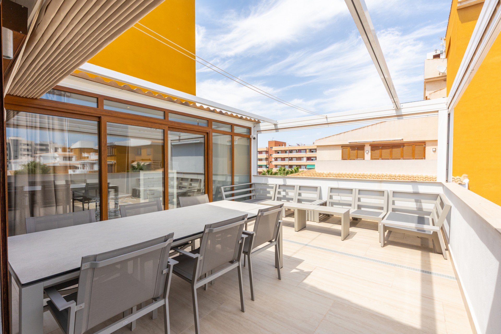 Revente - Apartment -
Torrevieja - Punta prima