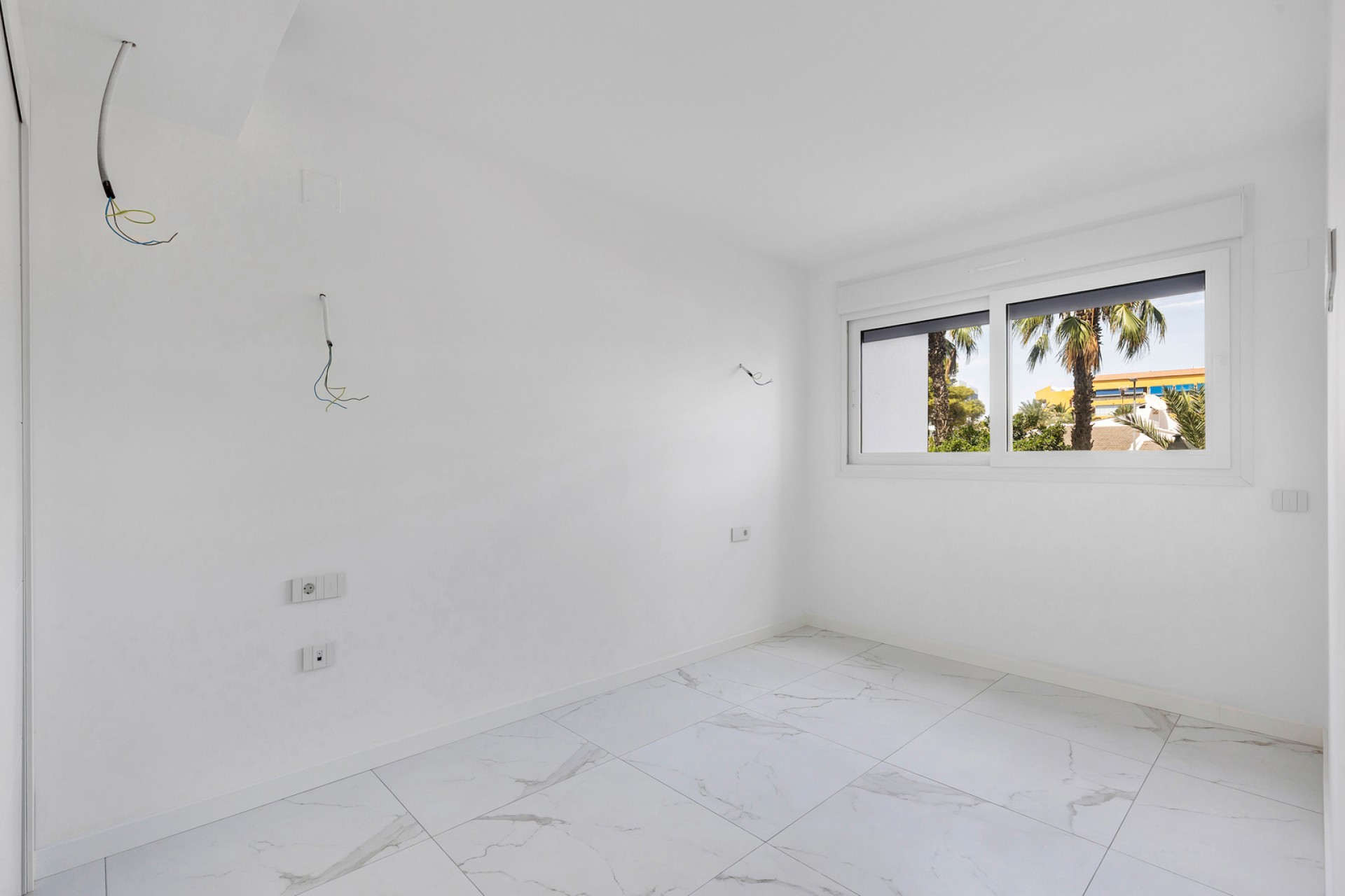 Revente - Apartment -
Torrevieja - Punta prima
