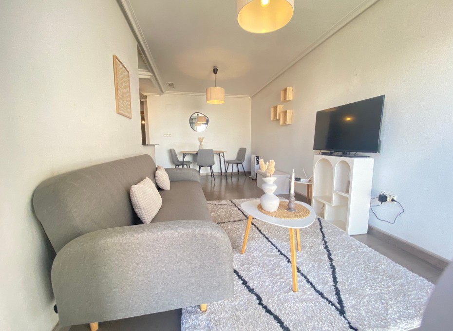 Revente - Apartment -
Torrevieja - Torrevieja Centro