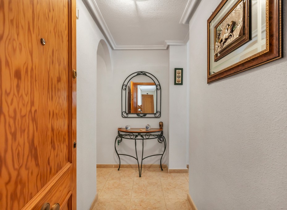 Revente - Apartment -
Torrevieja