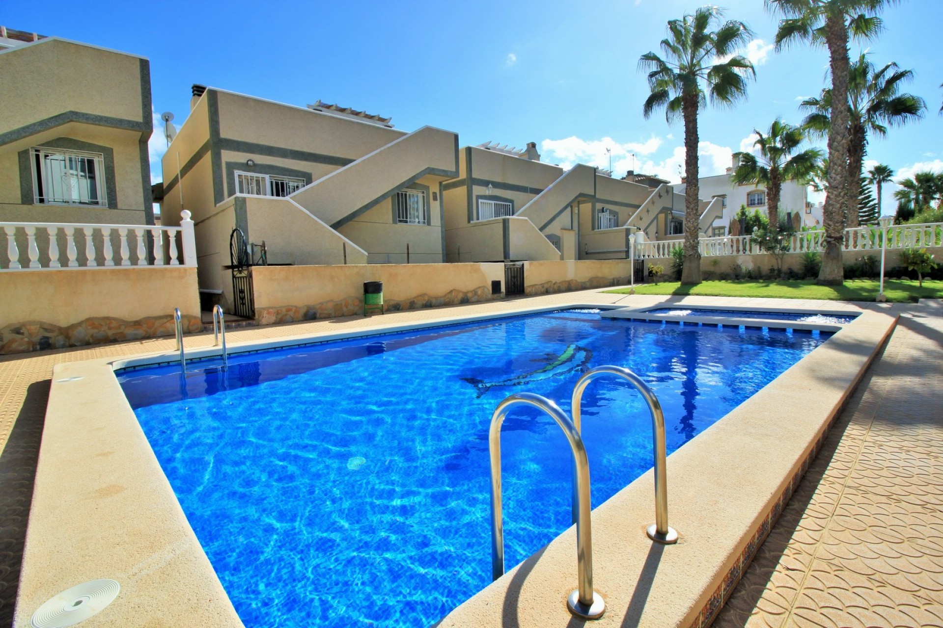 Revente - Apartment -
Villamartin - Las Violetas