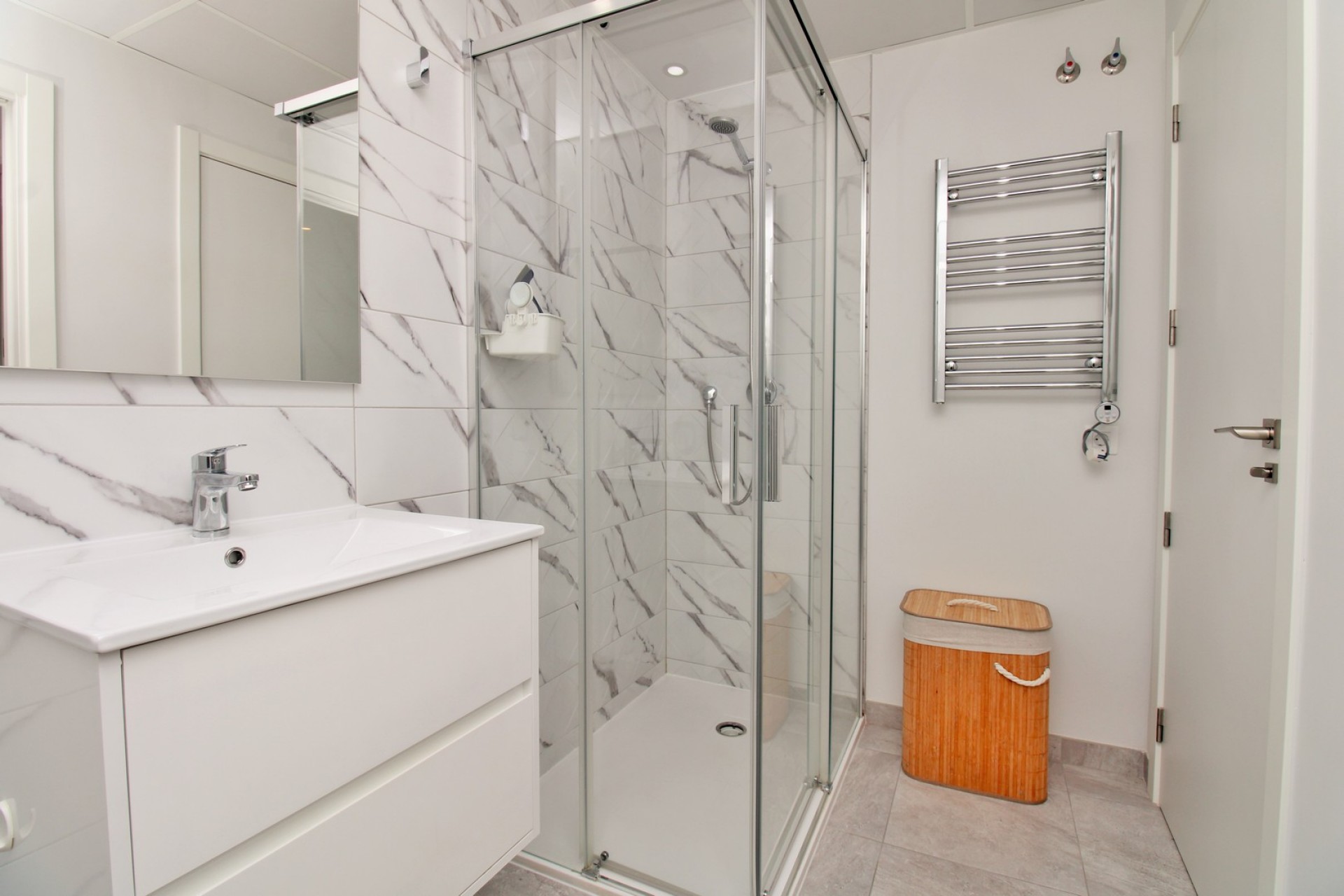 Revente - Apartment -
Villamartin