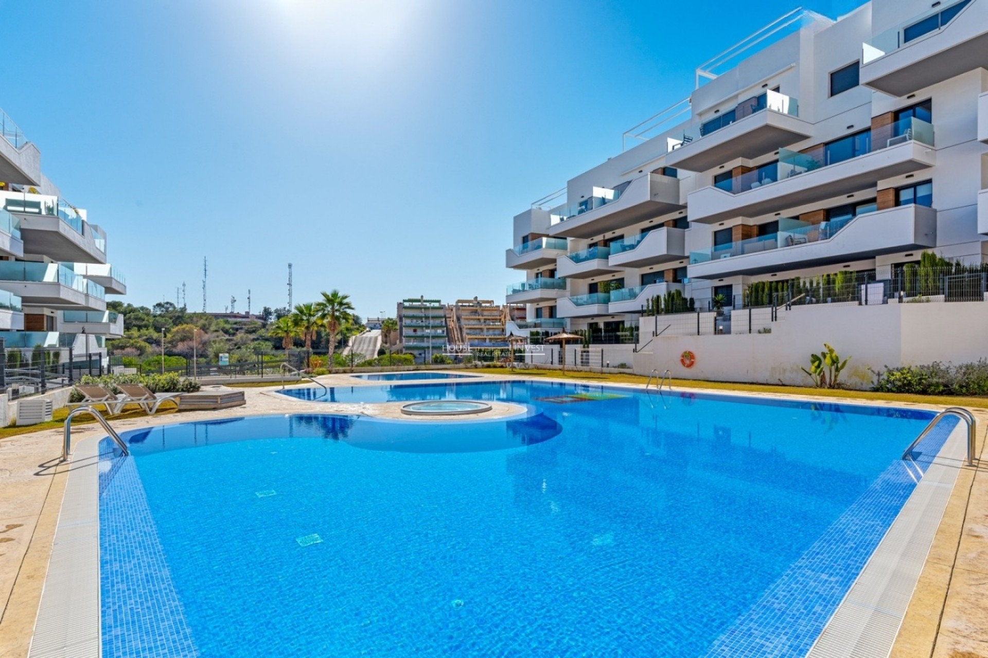Revente - Apartment -
Villamartin